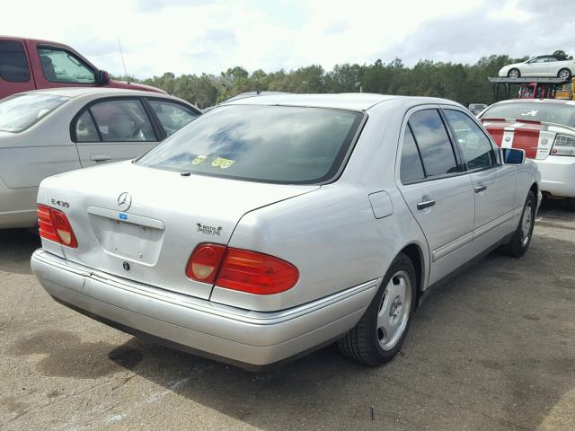 WDBJF70H7XA830995 - 1999 MERCEDES-BENZ E 430 SILVER photo 4