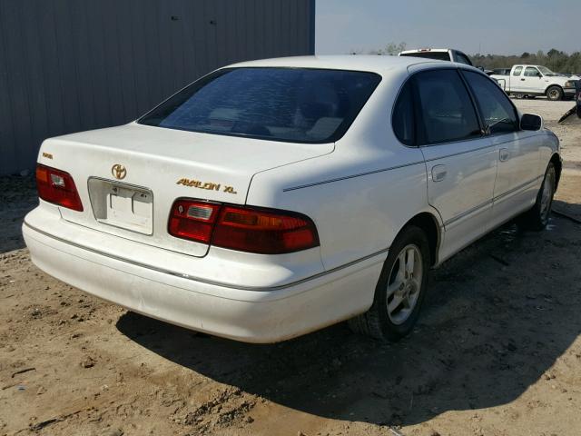 4T1BF18B0WU245607 - 1998 TOYOTA AVALON XL WHITE photo 4