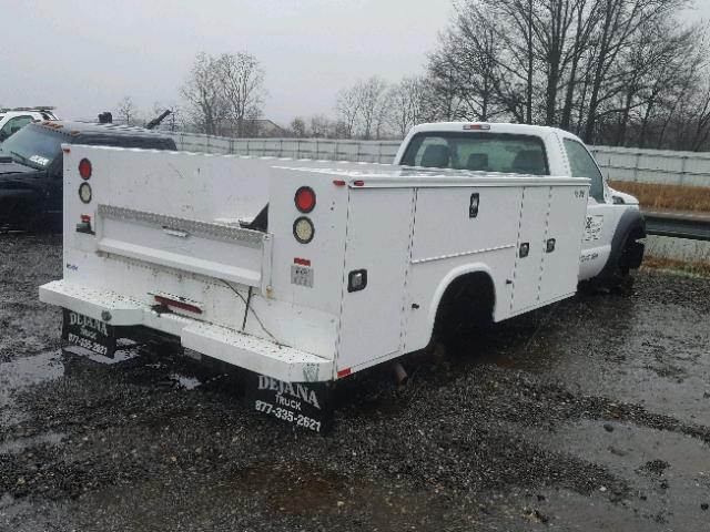 1FDUF5HY6GEC27094 - 2016 FORD F550 SUPER WHITE photo 4