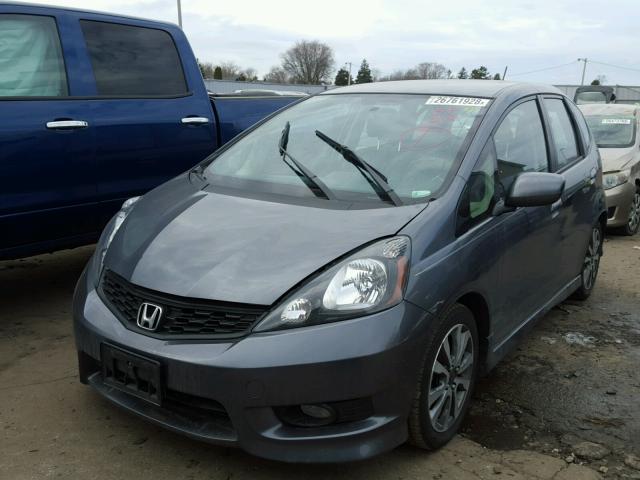 JHMGE8H53DC013181 - 2013 HONDA FIT SPORT GRAY photo 2