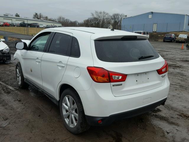 4A4AR3AU2DE007627 - 2013 MITSUBISHI OUTLANDER WHITE photo 3