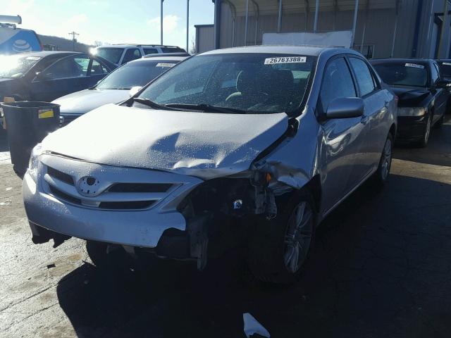 2T1BU4EE8CC802525 - 2012 TOYOTA COROLLA BA SILVER photo 2