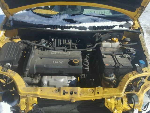 KL1TD66668B095705 - 2008 CHEVROLET AVEO BASE Żółty zdjęcie 7