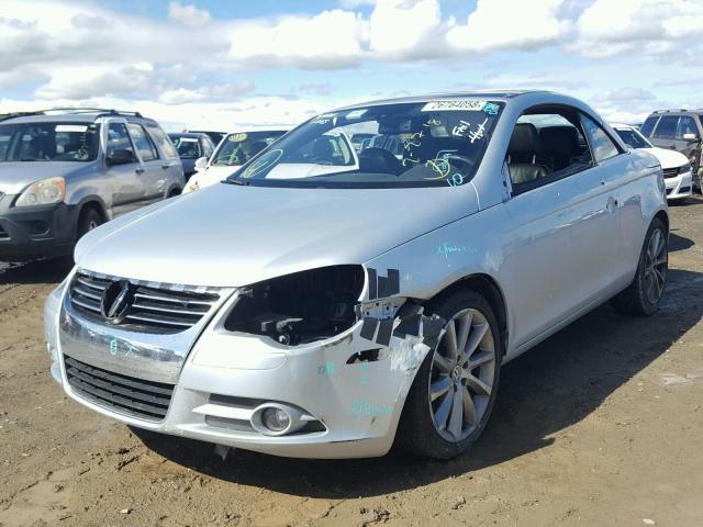 WVWDB71F07V022245 - 2007 VOLKSWAGEN EOS 3.2L S 银色 照片 2