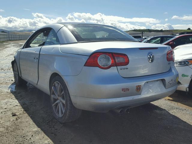 WVWDB71F07V022245 - 2007 VOLKSWAGEN EOS 3.2L S 银色 照片 3