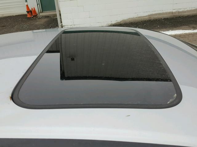 JH4CL96835C023623 - 2005 ACURA TSX SILVER photo 9