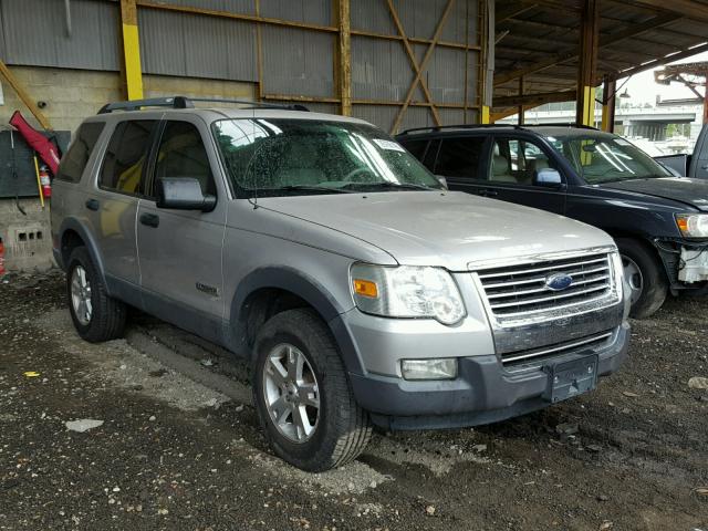 1FMEU73856UA17801 - 2006 FORD EXPLORER X SILVER photo 1