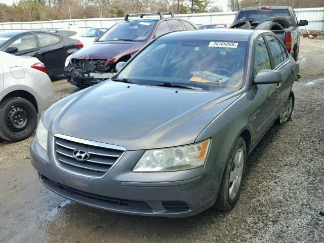 5NPET4AC1AH576570 - 2010 HYUNDAI SONATA GLS GRAY photo 2