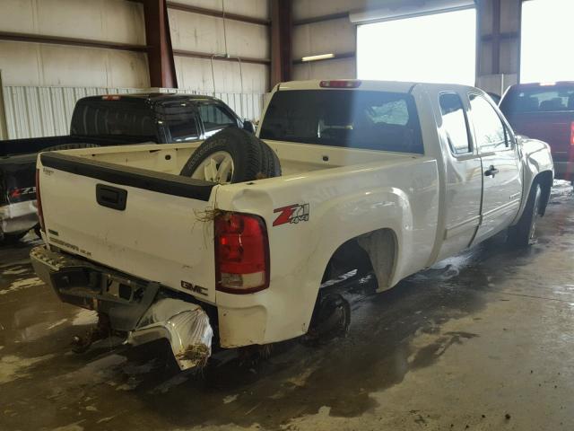 1GTR2VE38BZ207249 - 2011 GMC SIERRA K15 WHITE photo 4