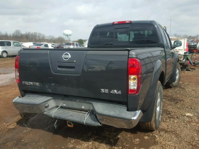 1N6AD0CW0AC437096 - 2010 NISSAN FRONTIER K GRAY photo 4