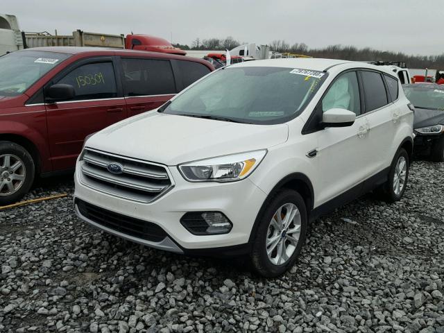 1FMCU0GD9HUE17143 - 2017 FORD ESCAPE SE WHITE photo 2