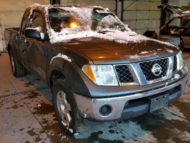 1N6AD06UX7C428246 - 2007 NISSAN FRONTIER K GRAY photo 1