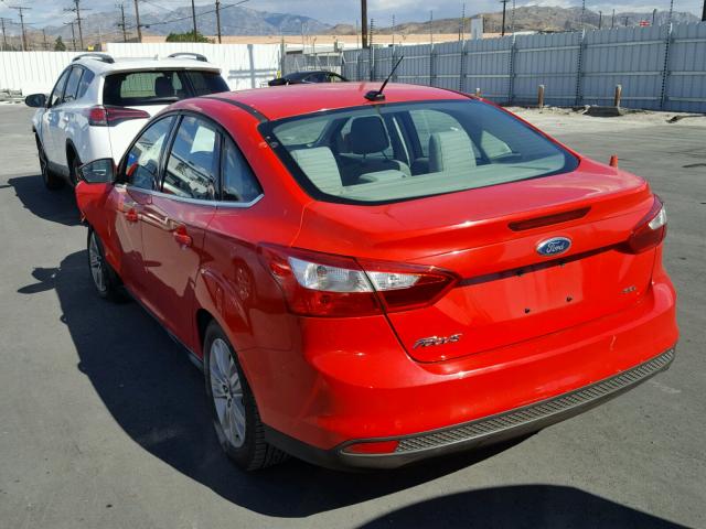 1FAHP3H20CL108858 - 2012 FORD FOCUS SEL RED photo 3