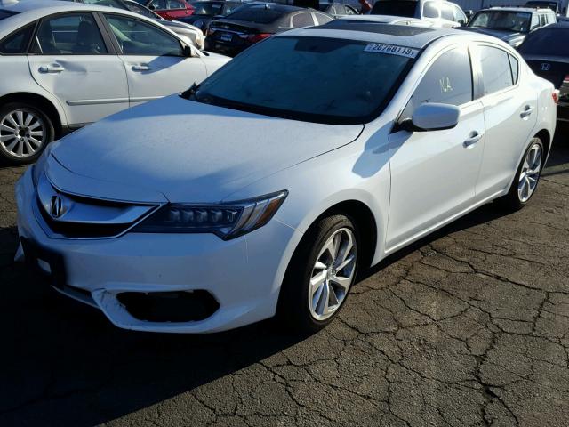 19UDE2F38HA011965 - 2017 ACURA ILX BASE WHITE photo 2