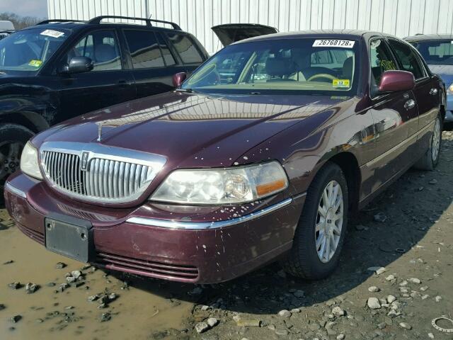 1LNHM81V87Y613636 - 2007 LINCOLN TOWN CAR S PURPLE photo 2