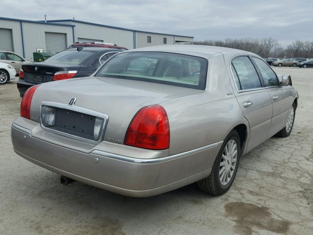 1LNHM82W23Y615027 - 2003 LINCOLN TOWN CAR S SILVER photo 4