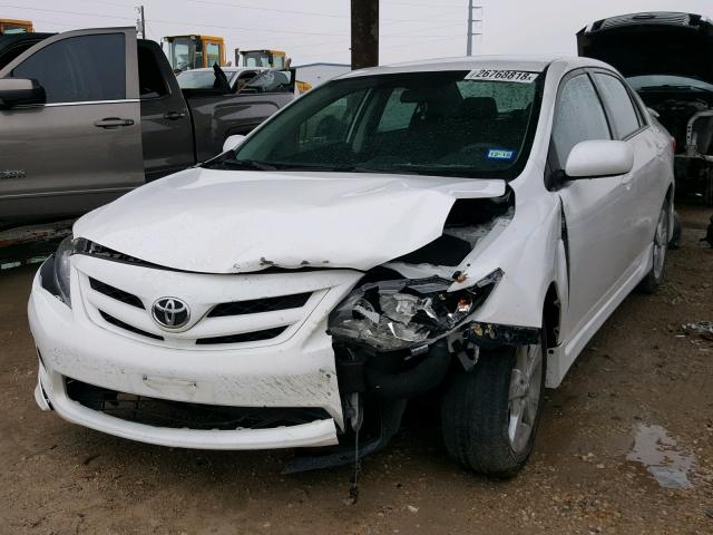 5YFBU4EEXCP073556 - 2012 TOYOTA COROLLA BA WHITE photo 2