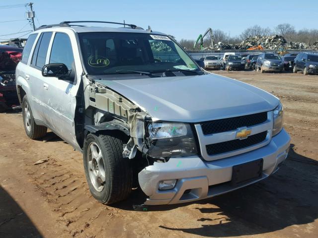 1GNDT33S792127943 - 2009 CHEVROLET TRAILBLAZE SILVER photo 1