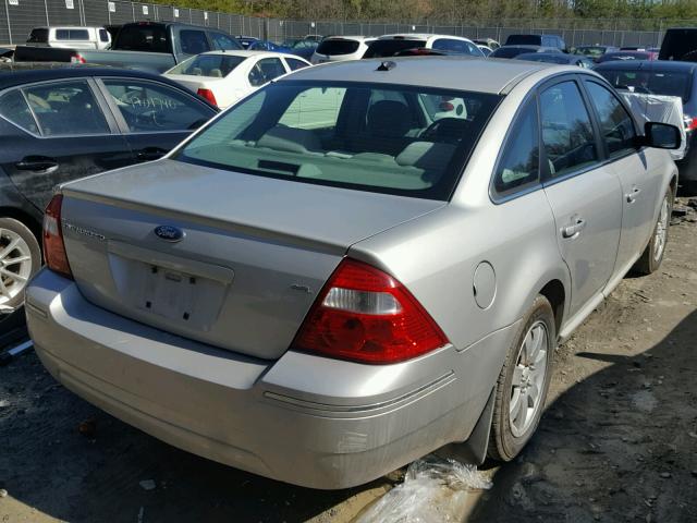 1FAHP24157G125418 - 2007 FORD FIVE HUNDR SILVER photo 4