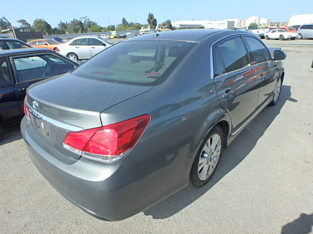 4T1BK3DB7BU400659 - 2011 TOYOTA AVALON BAS GRAY photo 4