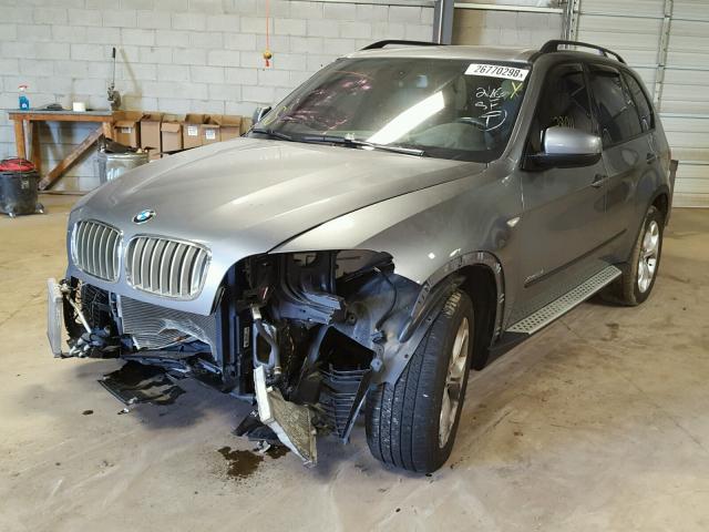 5UXZV8C50DL892560 - 2013 BMW X5 XDRIVE5 GRAY photo 2