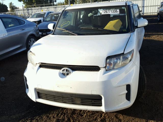 JTLZE4FE1B1126274 - 2011 TOYOTA SCION XB თეთრი ფოტო 9