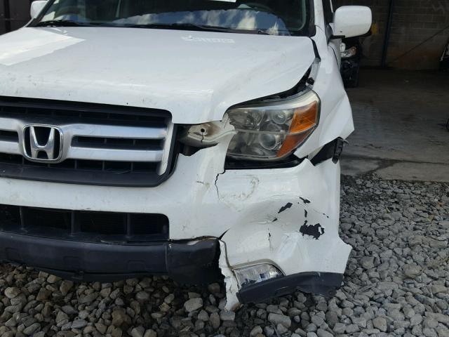 2HKYF18766H542563 - 2006 HONDA PILOT EX WHITE photo 9