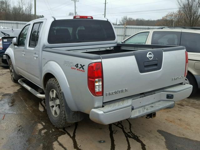 1N6AD0EV0AC410517 - 2010 NISSAN FRONTIER C SILVER photo 3