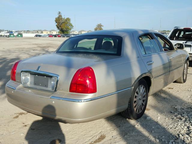 1LNHM81W44Y630972 - 2004 LINCOLN TOWN CAR E BEIGE photo 4