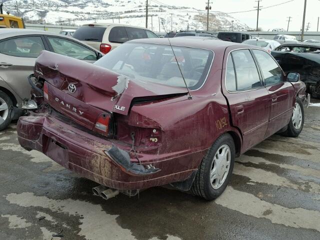 JT2BF12K4T0176946 - 1996 TOYOTA CAMRY LE RED photo 4