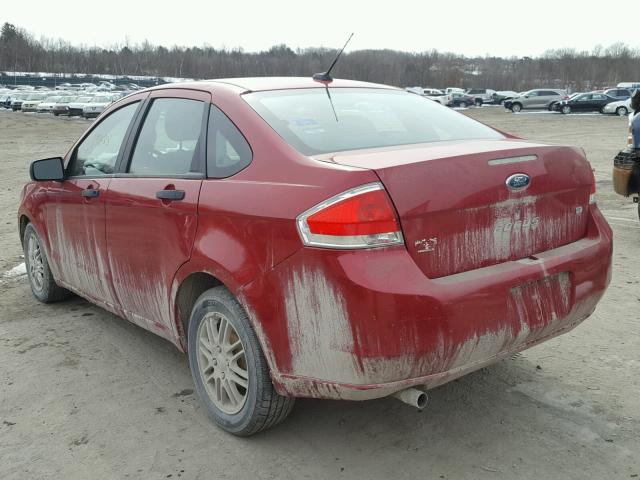 1FAHP35NX9W224588 - 2009 FORD FOCUS SE RED photo 3