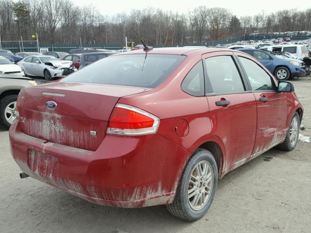 1FAHP35NX9W224588 - 2009 FORD FOCUS SE RED photo 4