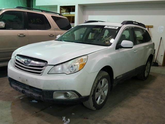 4S4BRCAC2C3226371 - 2012 SUBARU OUTBACK 2. WHITE photo 2