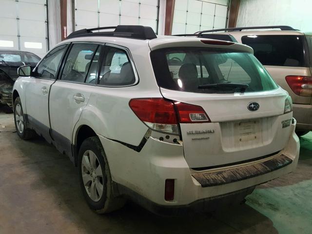 4S4BRCAC2C3226371 - 2012 SUBARU OUTBACK 2. WHITE photo 3