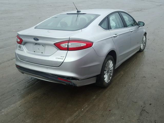 3FA6P0LU1GR359913 - 2016 FORD FUSION SE SILVER photo 4