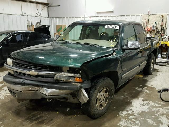 2GCEK19TX11406733 - 2001 CHEVROLET SILVERADO GREEN photo 2