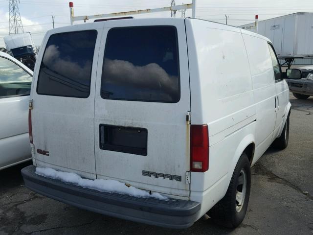 1GTDM19X52B517975 - 2002 GMC SAFARI XT WHITE photo 4