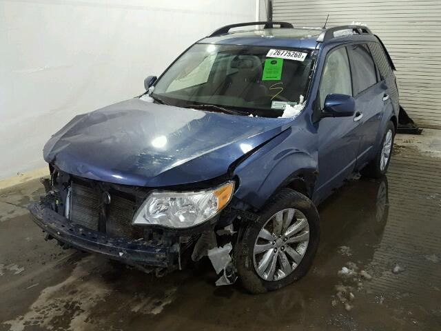 JF2SHADC6DH402481 - 2013 SUBARU FORESTER 2 BLUE photo 2