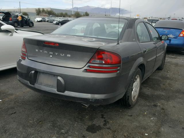 1B3AJ46U51N538038 - 2001 DODGE STRATUS SE GRAY photo 4