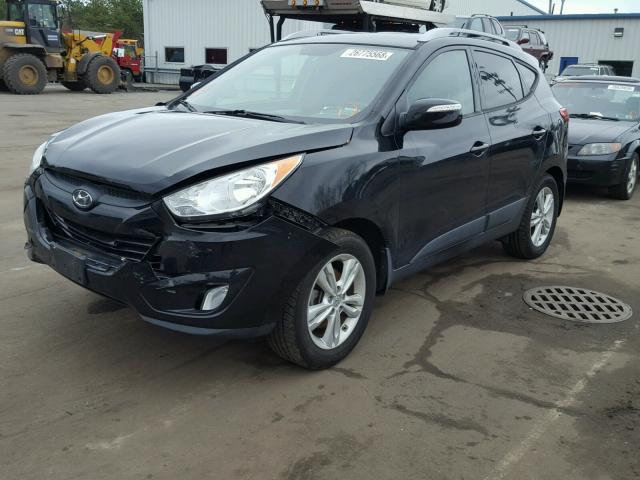 KM8JU3AC6DU575300 - 2013 HYUNDAI TUCSON GLS BLACK photo 2