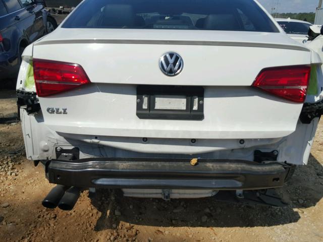 3VW4S7AJ7GM315832 - 2016 VOLKSWAGEN JETTA GLI WHITE photo 9