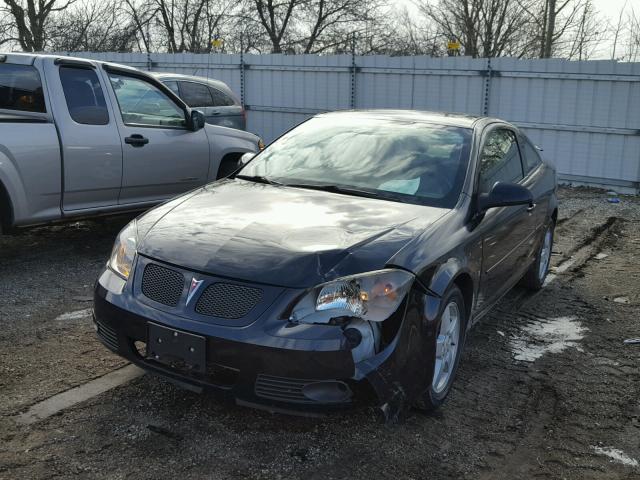 1G2AL15F577332729 - 2007 PONTIAC G5 BLACK photo 2