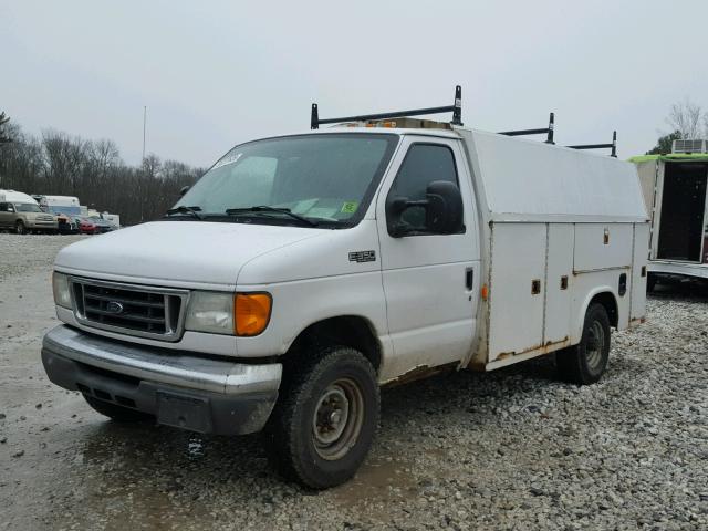 1FDSE35L44HB23821 - 2004 FORD ECONOLINE WHITE photo 2