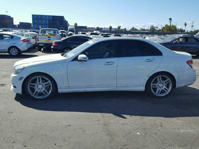 WDDGF5EB7BR175242 - 2011 MERCEDES-BENZ C 300 WHITE photo 9