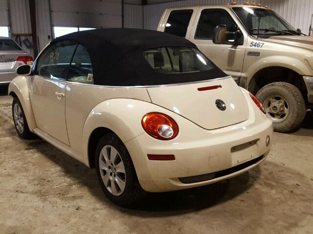 3VWRF31Y49M401313 - 2009 VOLKSWAGEN NEW BEETLE CREAM photo 3