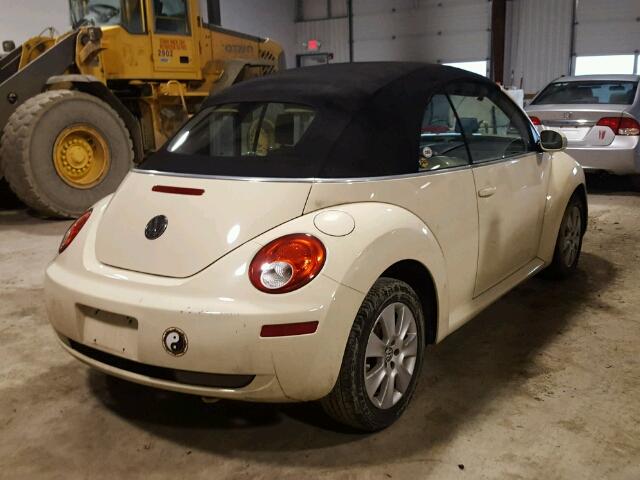 3VWRF31Y49M401313 - 2009 VOLKSWAGEN NEW BEETLE CREAM photo 4