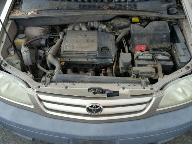 4T3ZF13C52U474851 - 2002 TOYOTA SIENNA LE GOLD photo 7