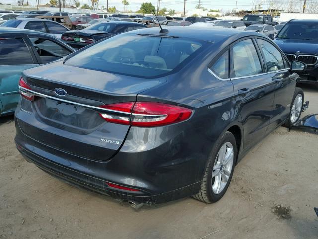 3FA6P0UU5JR100802 - 2018 FORD FUSION S H GRAY photo 4