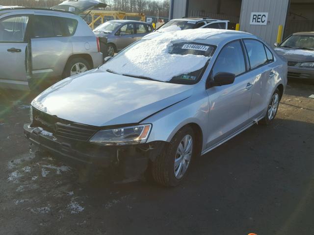 3VW2K7AJXCM335493 - 2012 VOLKSWAGEN JETTA BASE 银色 照片 2