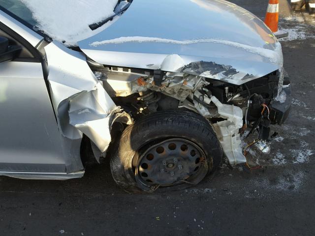 3VW2K7AJXCM335493 - 2012 VOLKSWAGEN JETTA BASE 银色 照片 9